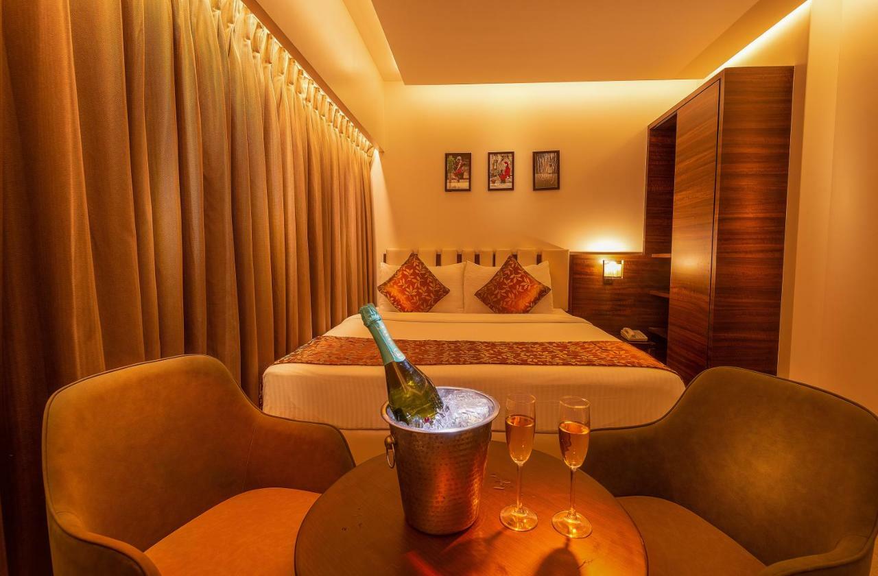 מומביי Hotel Metropole Inn מראה חיצוני תמונה